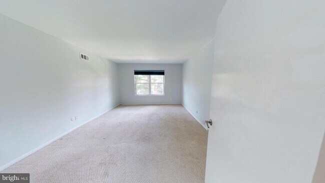 Building Photo - 244 Drummers Ln