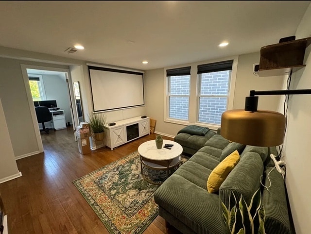 Building Photo - 3942 N Bernard St