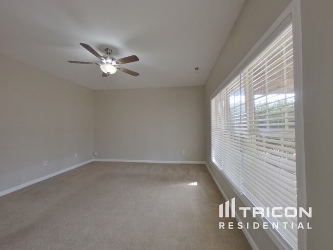 Building Photo - 324 Archway Ct