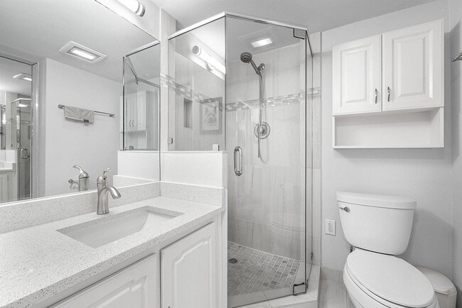 Building Photo - 3009 S Ocean Blvd