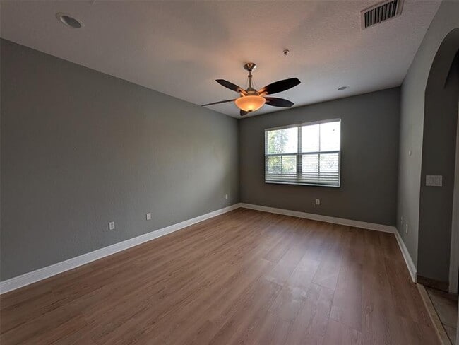 Building Photo - 2851 Prospect Rd