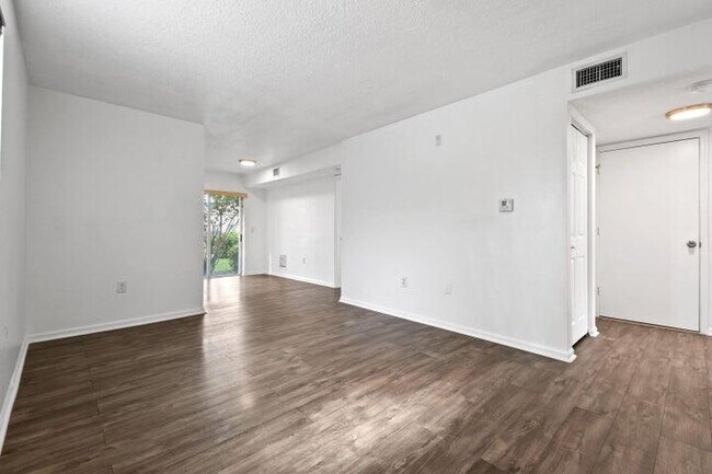 Building Photo - 3780 N Jog Rd