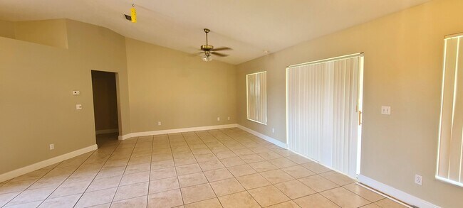 Building Photo - 5 Almond Drive Pass