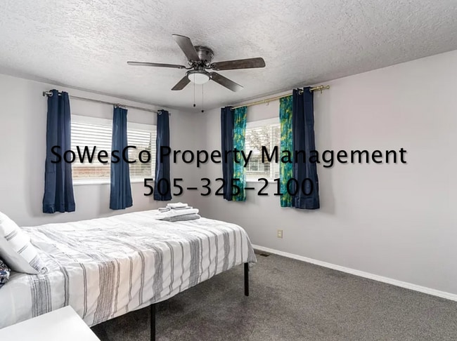 Building Photo - Large 3 Bedroom Home on Corner Lot