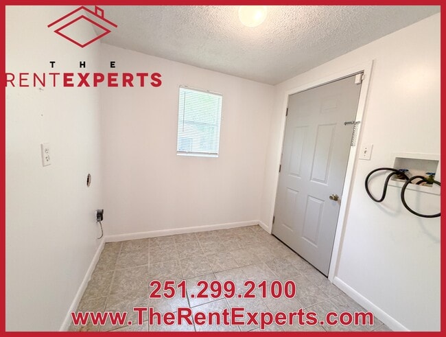 Building Photo - 1351 Dauphin Island Pkwy