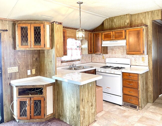 Primary Photo - One Bedroom Mobile Home in the beautiful 5...