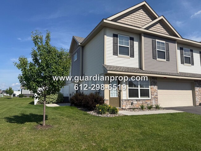 Primary Photo - End Unit Townhouse Available Now, Open Floor Plan, Loft Area, Large Primary Suite, Side Patio, Pool