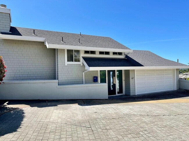 Building Photo - 67 Via Los Altos