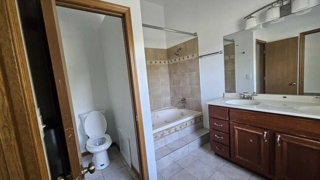 Building Photo - 1538 Crab Tree Dr