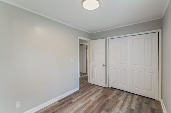 Building Photo - 2407 Webster Ct