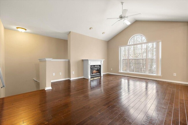 Building Photo - 15915 Morningside