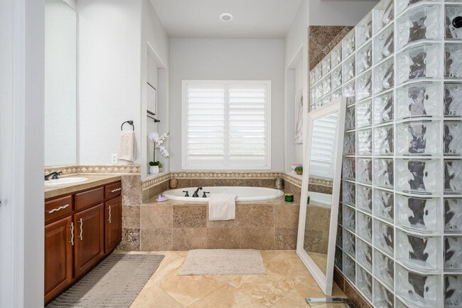 Building Photo - 27109 N 143rd Pl