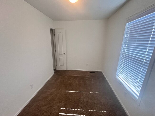 Building Photo - 4100 N Romero Rd
