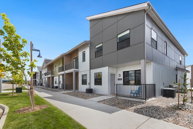 Building Photo - Millworx