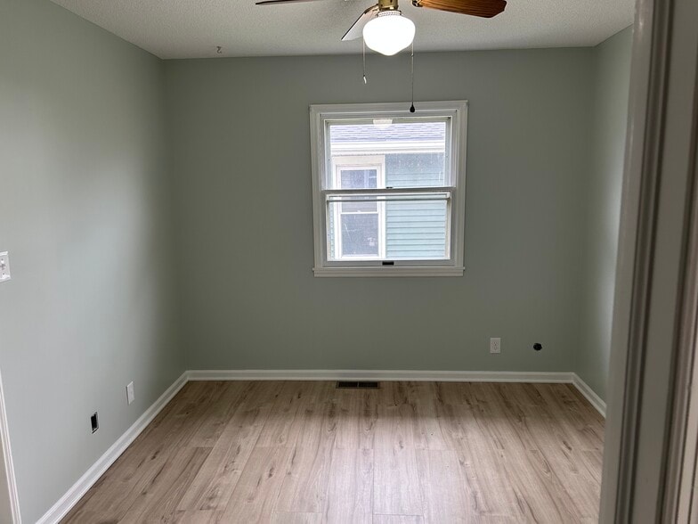 Building Photo - 2604 W Riggin Rd