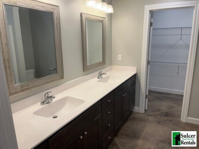 Building Photo - Large 3BR House in Brookland AR