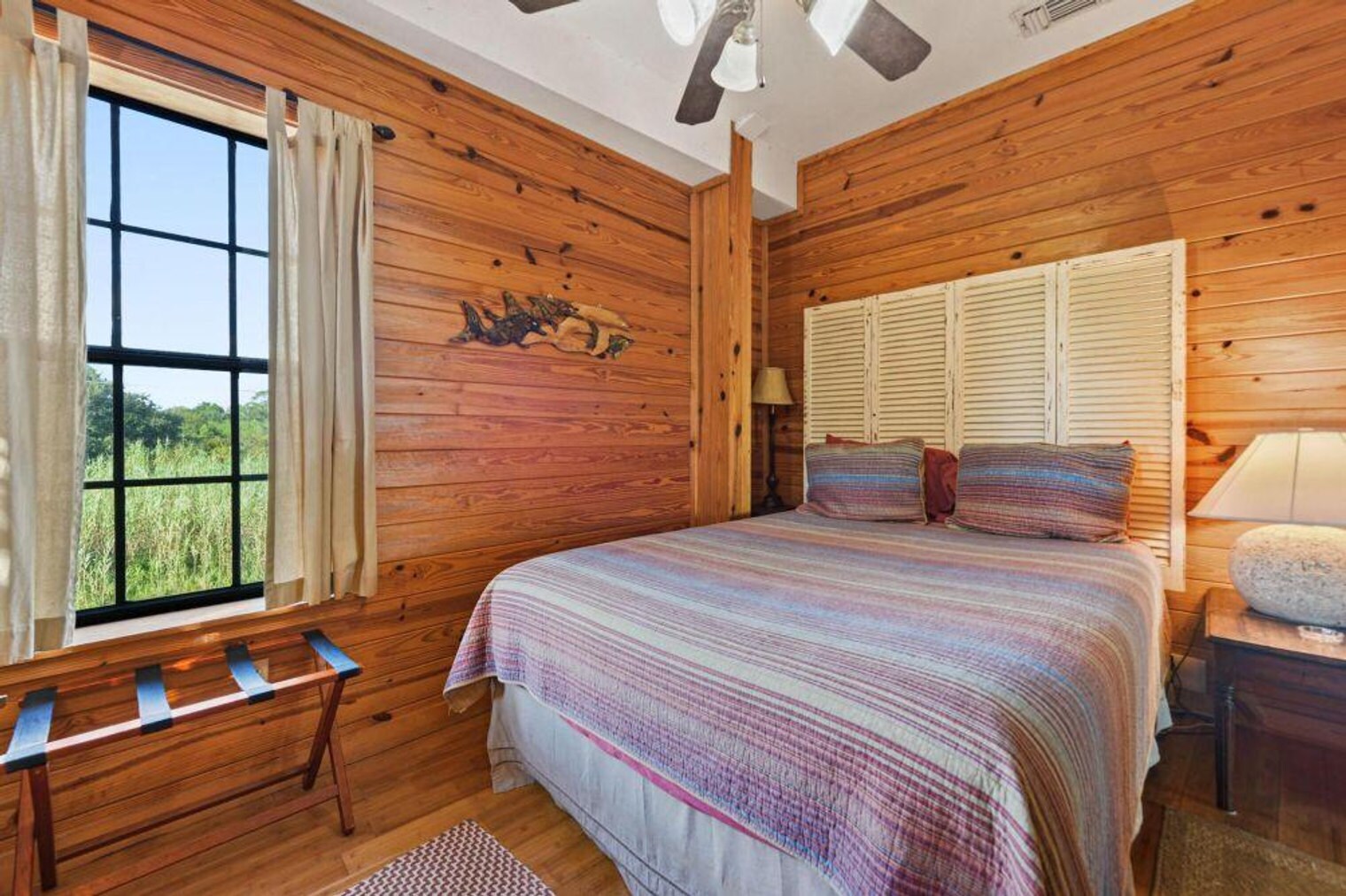 Building Photo - 6001 Belle Fontaine Dr