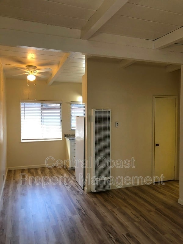 Building Photo - 1021 Funston Ave