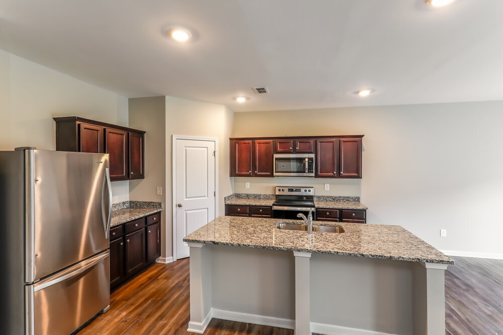 Building Photo - 3755 Place Dr
