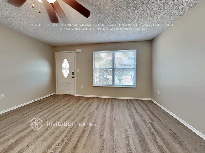 Building Photo - 7220 Jenner Ave