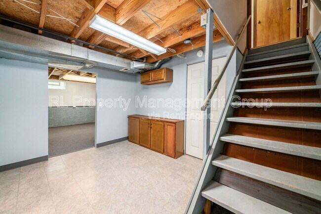 Building Photo - 356 Northview Dr