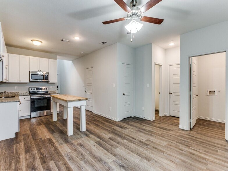 Building Photo - 3316 Brambleton Hill Pl