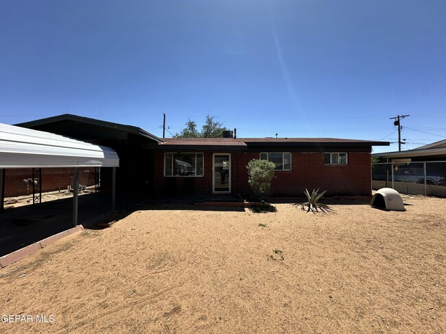 Building Photo - 10336 Windsor Dr