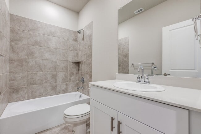 Building Photo - 4805 Everly Ct