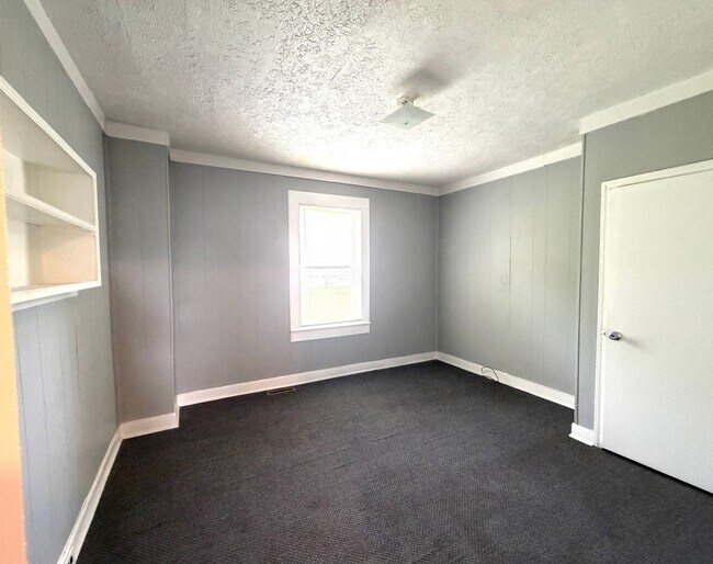 Building Photo - Charming 3 Bedroom in Schoolfield