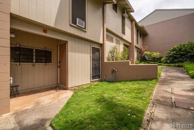 Building Photo - 2bd / 1ba / 1 parking Condo in Makakilo Gardens 2, Kapolei