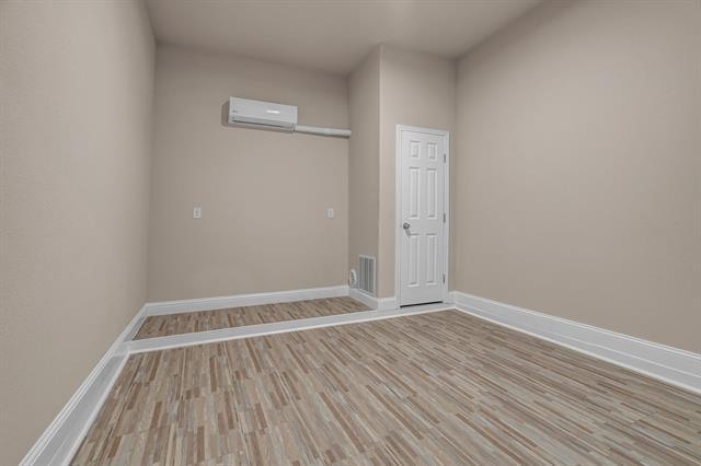 Building Photo - 7819 Uxbridge Dr.