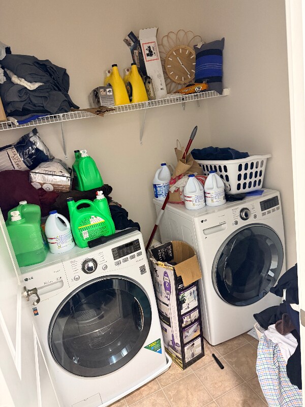 Building Photo - 7413 Matapan Dr