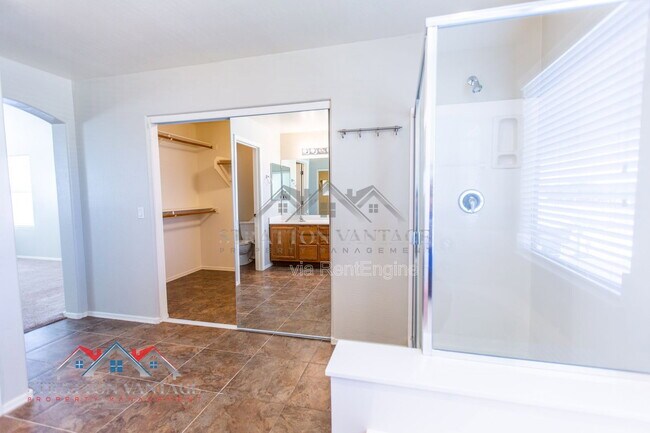 Building Photo - 17932 W Caribbean Ln