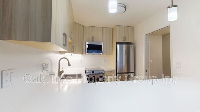 Building Photo - 351 Lester Ave