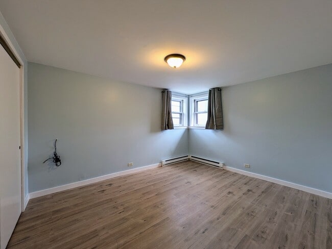 Building Photo - 11840 S Karlov Ave