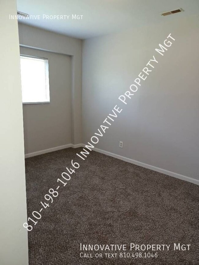 Building Photo - 3042 Leta Ave