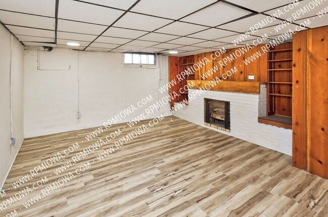 Building Photo - 3620 E 7th St