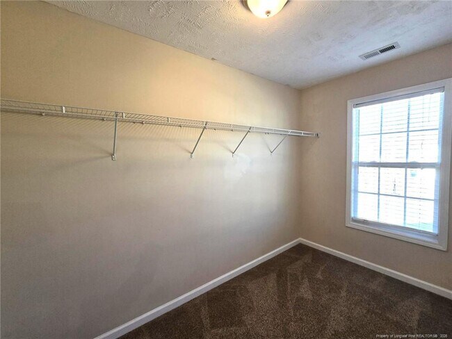 Building Photo - 5241 Goshawk Dr