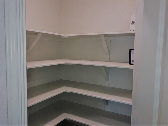 Building Photo - 3808 Ignacio Dr