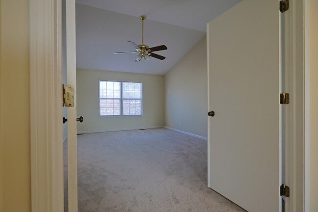 Building Photo - 14252 S Hemingway Cir