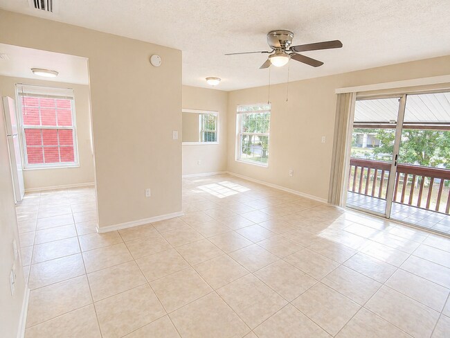 Building Photo - FOR RENT – CHARMING 1-BEDROOM CONDO IN SAINT PETERSBURG, FL