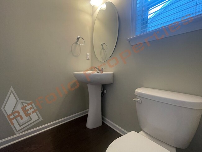 Building Photo - Beautiful 4 Bedroom, 3 Car Garage Home with a Screened Patio @ Flowers Plantation, Clayton, May 7th!