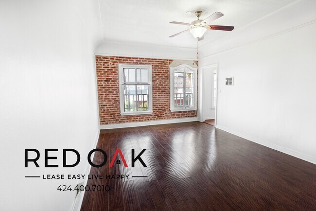 Building Photo - 716 S Berendo St