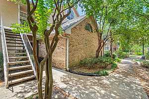 Building Photo - 2300 Old Spanish Trl