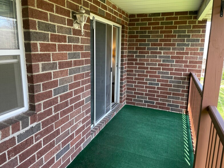 Building Photo - 1150 Tollis Pky
