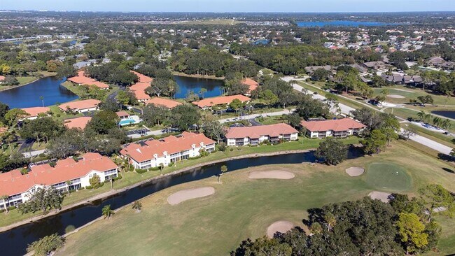 Building Photo - 5630 Golf Pointe Dr
