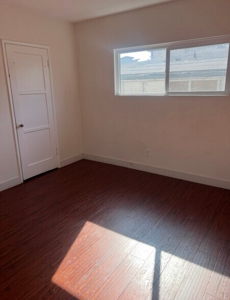 Building Photo - 337 Hawaiian Ave