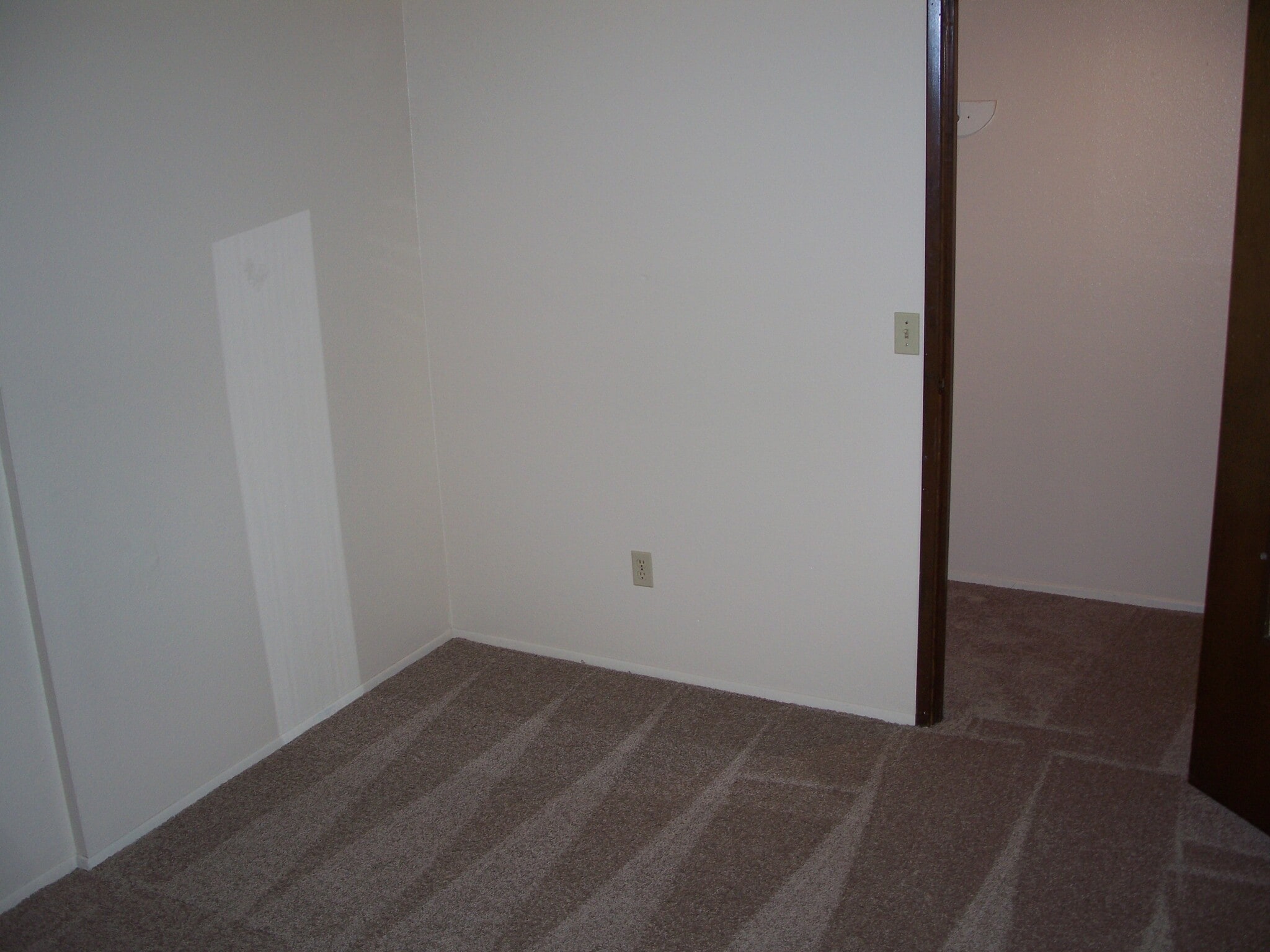 Building Photo - 11020 122nd St E