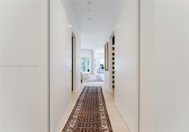 Building Photo - 3916 Island Estates Dr
