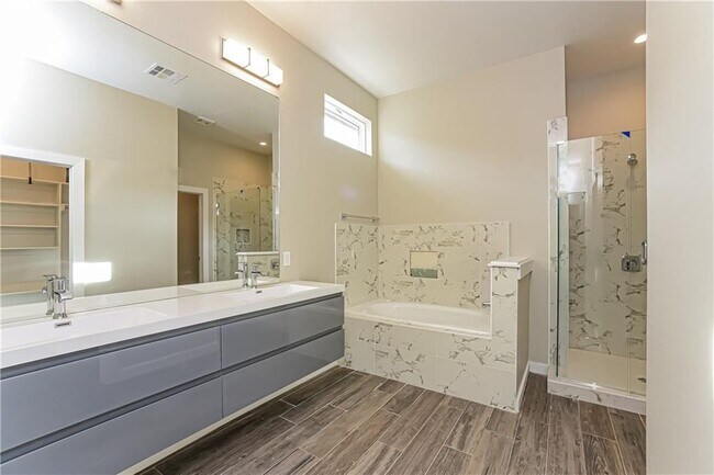 Building Photo - 11341 Paradise Out Ln